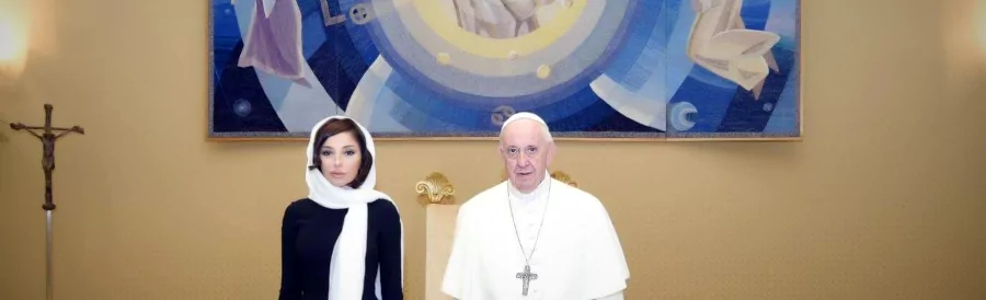 /20230404_lc_proc_papez_ocenuje_modernisticke_architekty/featured-image-preview.webp /20230404_lc_proc_papez_ocenuje_modernisticke_architekty/featured-image-preview.webp