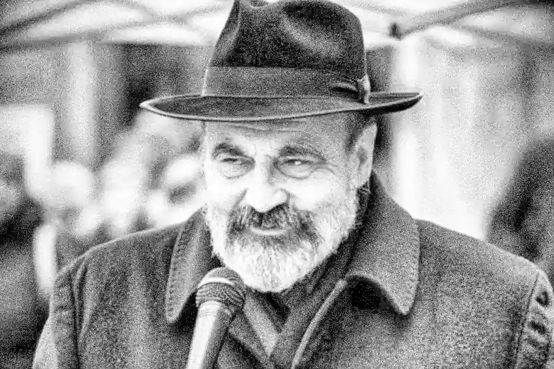 /20251106_rm_otevreny_dopis_halikovi/featured-image.webp /20251106_rm_otevreny_dopis_halikovi/featured-image.webp